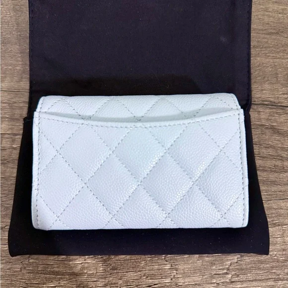 Chanel Light Blue Caviar Flap Card Holder - Picture 2 of 4